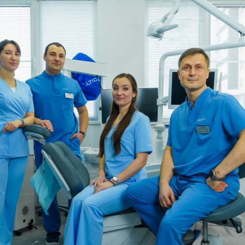 Врачи клиники "МираDент"